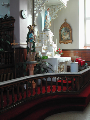[ Intrieur de l'glise de Fortierville, fvrier 2004, Peter Gossage,   ]
